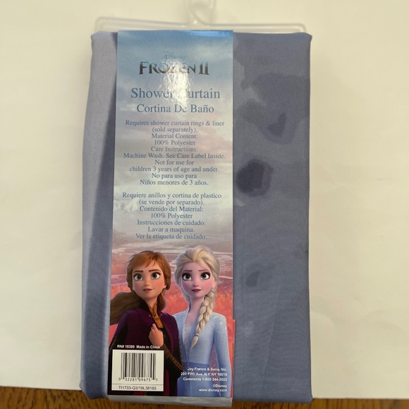 Disney Frozen II Elsa and Anna 72 x 72 Kids Fabric Shower Bathtub Curtain NEW - Picture 3 of 4